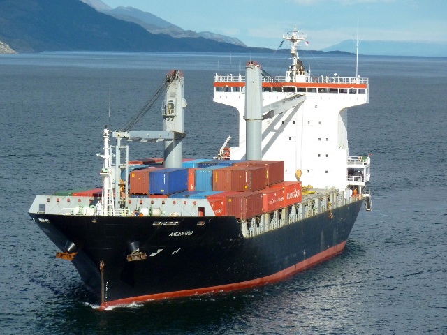 Tina / shipspotting.com