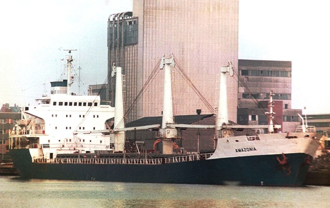 Paul T / shipspotting.com