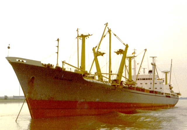 Simonwp / shipspotting.com