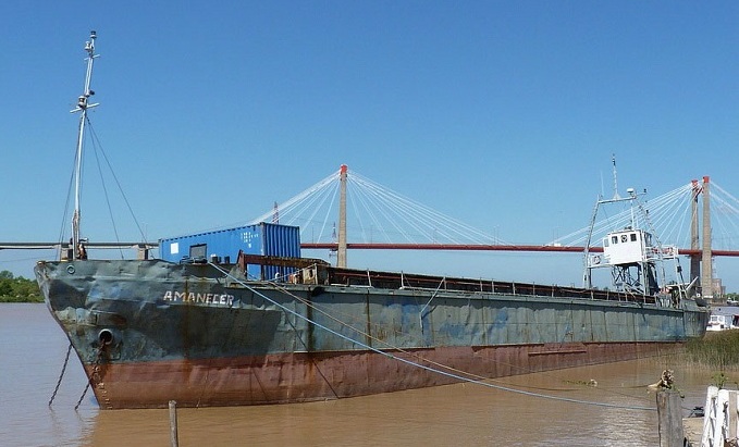 Fabian Pesikonis / shipspotting.com