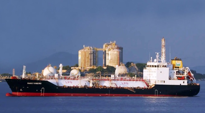 CapTom / MarineTraffic.com