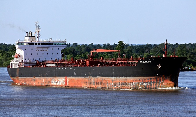 Paul Sullivan / shipspotting.com