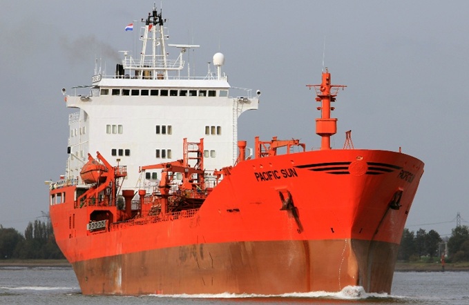 Hannes van Rijn / shipspotting.com