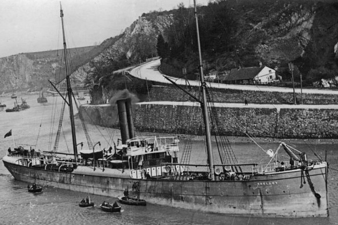 Tramp ships: An Illustrated History / Roy Fenton