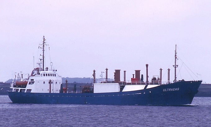 John Jones / shipspotting.com