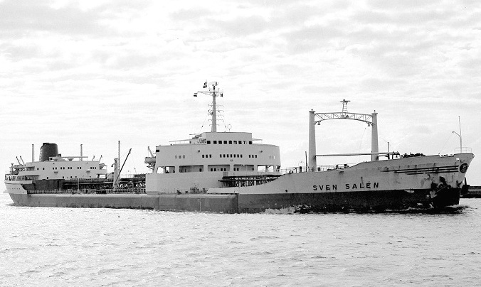 Chris Howell / shipspotting.com