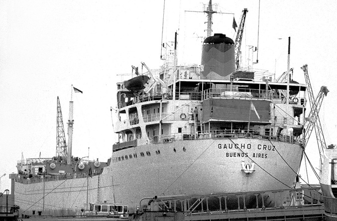 Chris Howell / ship spotting.com