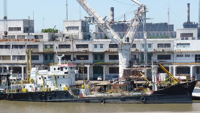 Fabian Pesikonis / shipspotting.com