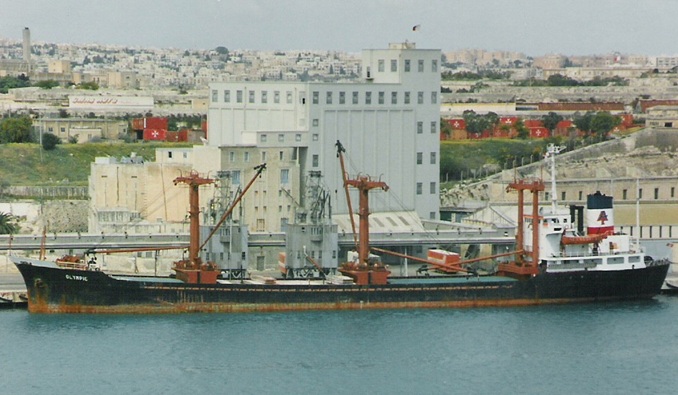 Capitán Lawrence Dalli / shipspotting.com