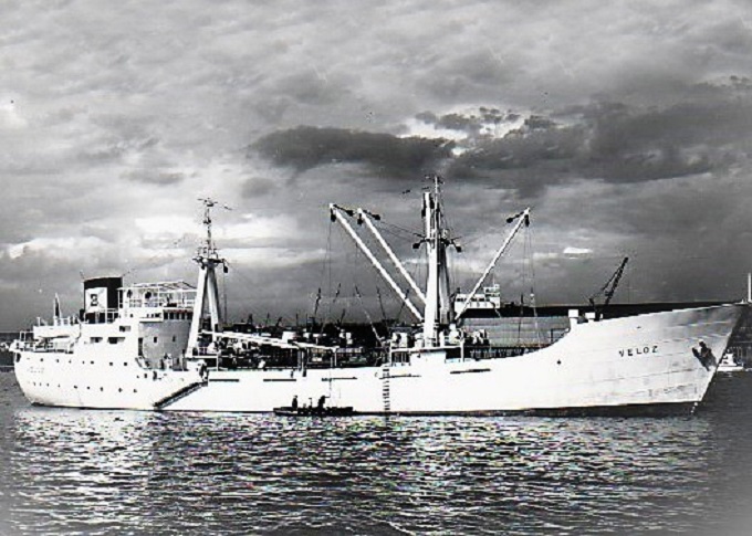 Hawkeye01 / shippinghistory.com