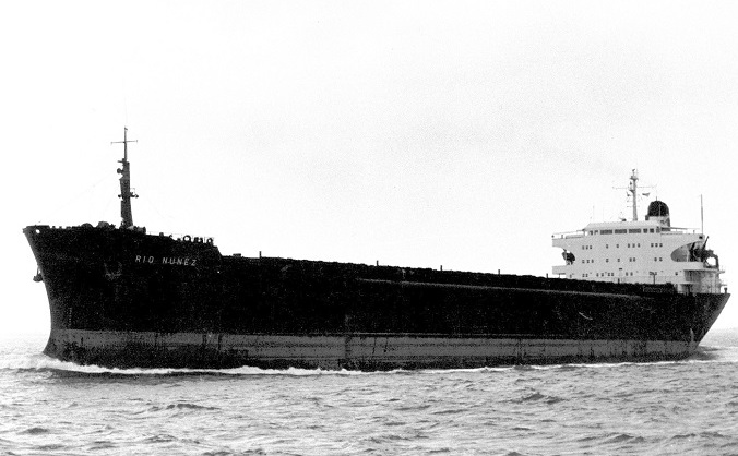 Fritz Olinga / shipspotting.com