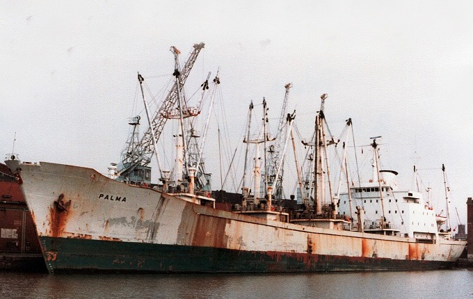 PaulT / shipspotting.com