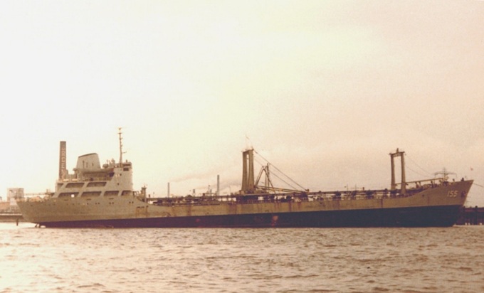 Robert J. Smith / shipspotting.com