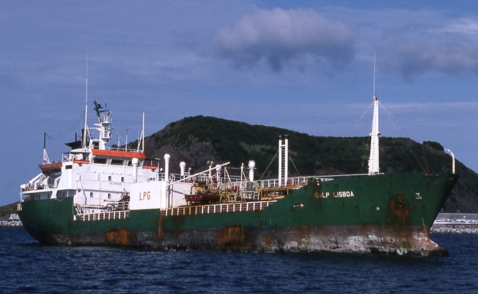 Robbie Shaw / shipspotting.com