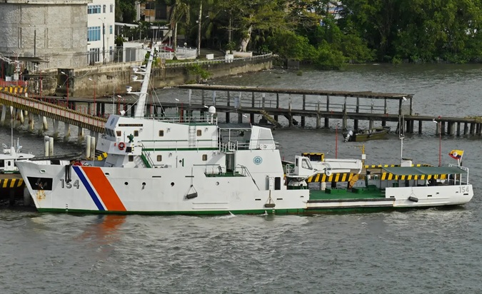 © Michael R. Thom / MarineTraffic.com