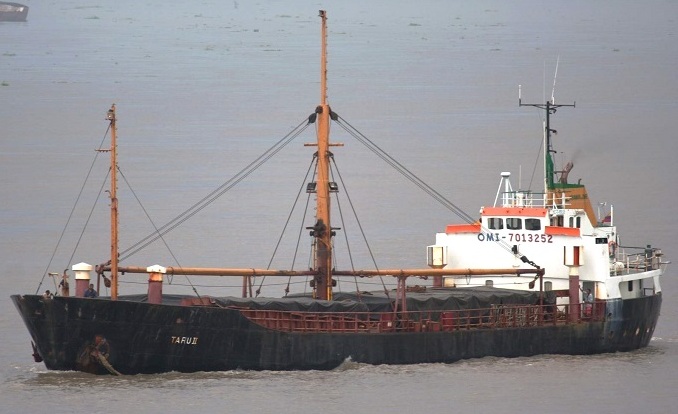 © Captain Peter / shipspotting.com