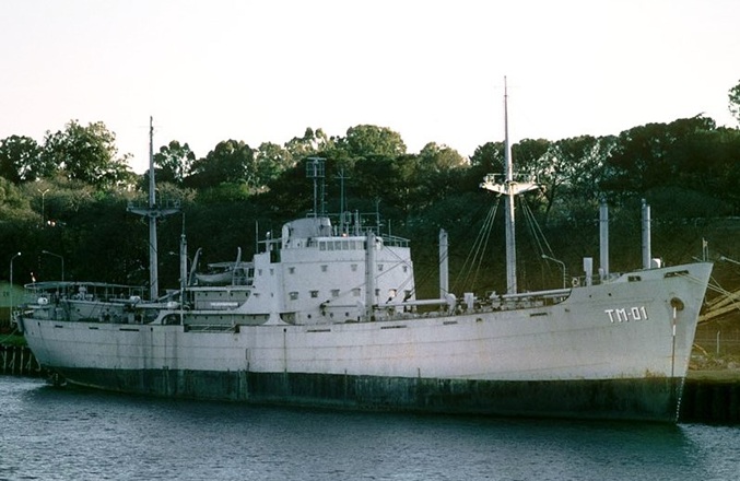 © shipspotting.com
