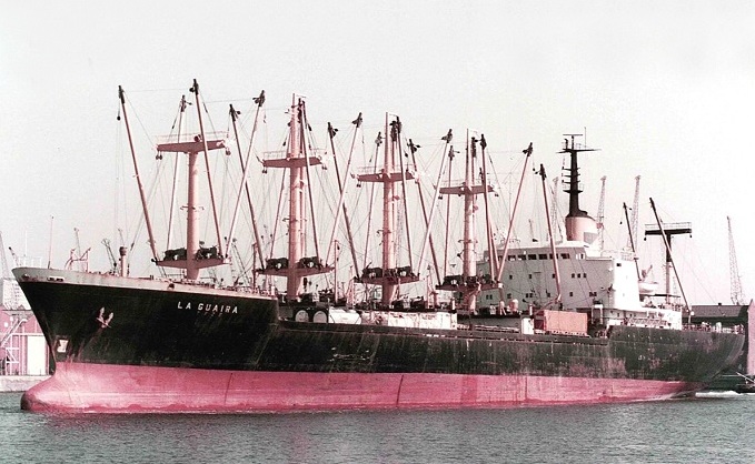 © Paul T / shipspotting.com