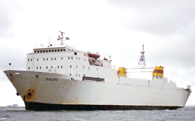 © Tedingham / shipspotting.com