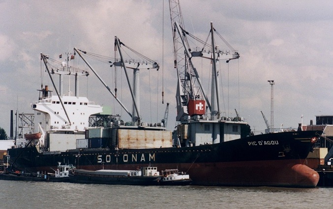 © Patrick Hill / shipspotting.com