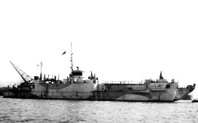 © Ian Benson / navsource.org