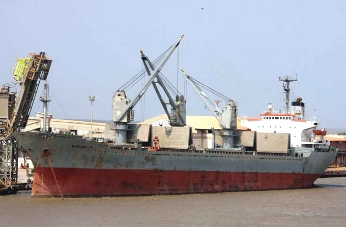 © Captain Peter / shipspotting.com