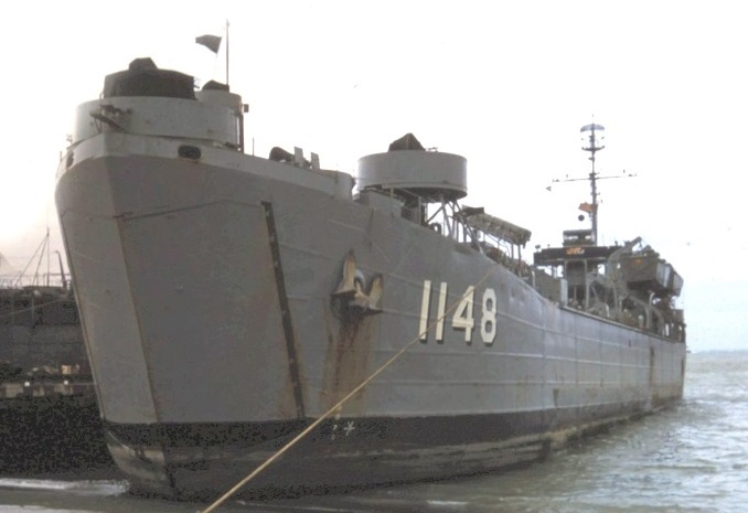 © navsource.org
