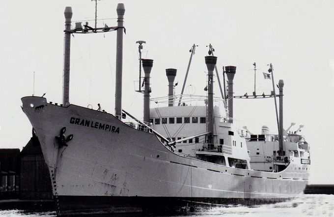 © Charlie Hill / 7seasvessels.com