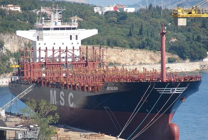 © shipspotting.com