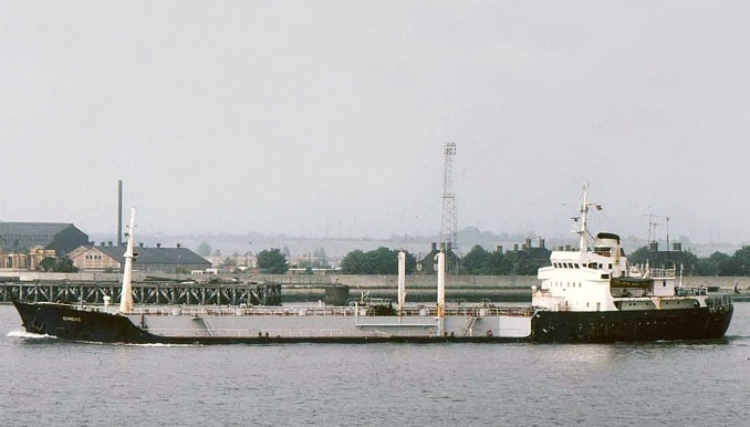 © Bob Scott / shipspotting.com