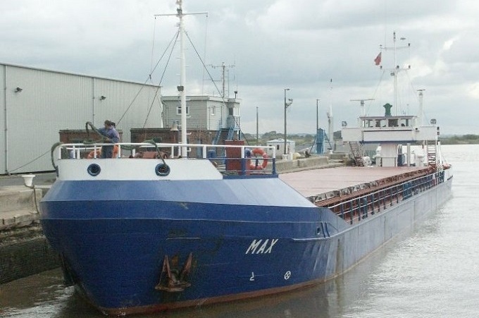 © PWR / shipspotting.com