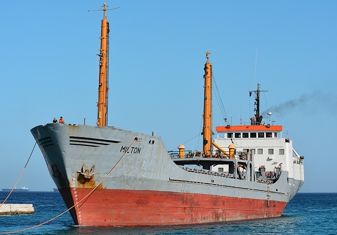 © Dennis Mortimer / shipspotting.com