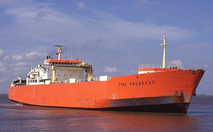 © Patrick Hill / shipspotting.com