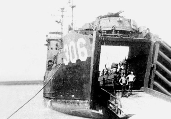 © H. William Wimanez / navsource.org