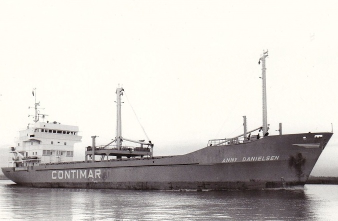 © PWR / shipspotting.com