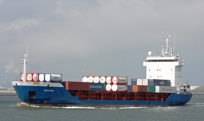 © Tony Hogwood / MarineTraffic.com